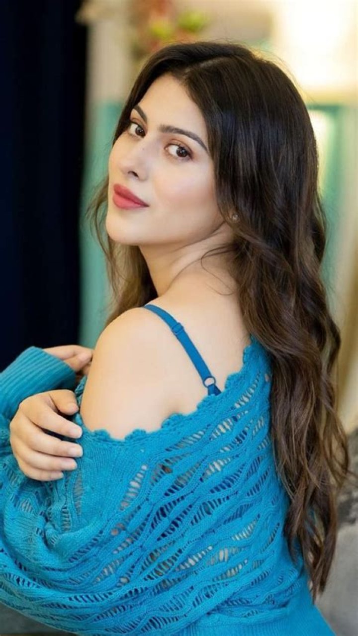 
Aparna Dixit Height, Weight, Net Worth, Age, Birthday, Wikipedia, Who, Nationality, Biography 