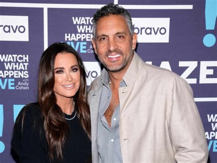 Buying Beverly Hills: Joey Ben-Zvi Wikipedia – Who Is He? His Age, Net Worth And Girlfriend Details