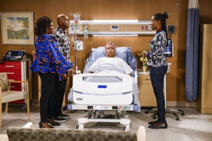 
Folake Olowofoyeku Weight Loss As She Seems Skinny On CBS Series Bob Hearts Abishola 