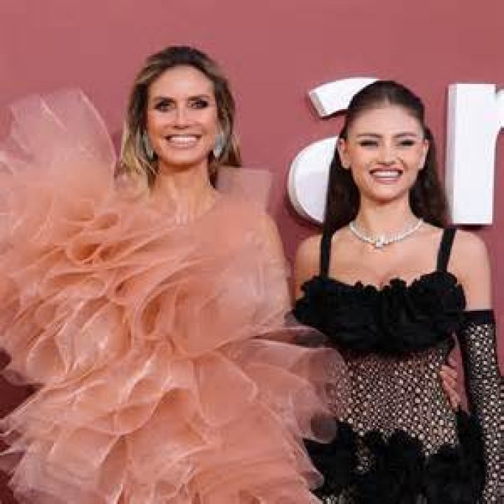 
Heidi Klum Reveals the Advice She Gave Daughter Leni, 17, About Modeling: ‘It’s OK to Say No’ 