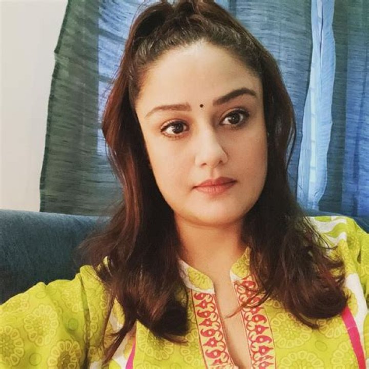 Iravati Harshe Height, Weight, Net Worth, Age, Birthday, Wikipedia, Who, Instagram, Biography