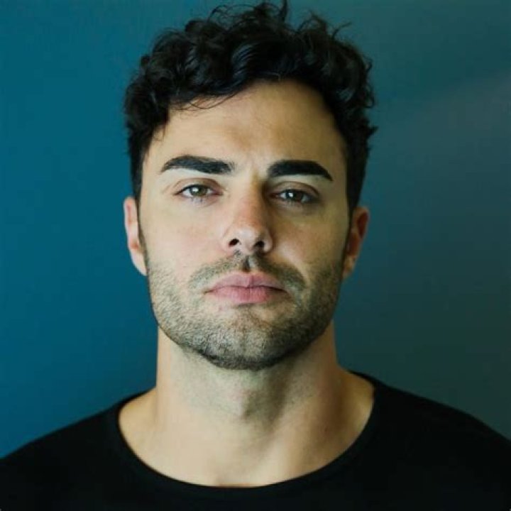 Julien Marlon Samani Height, Weight, Net Worth, Age, Birthday, Wikipedia, Who, Instagram, Biography
