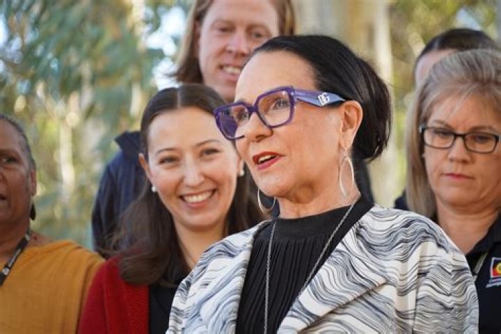 
Linda Burney Height, Weight, Net Worth, Age, Birthday, Wikipedia, Who, Nationality, Biography 