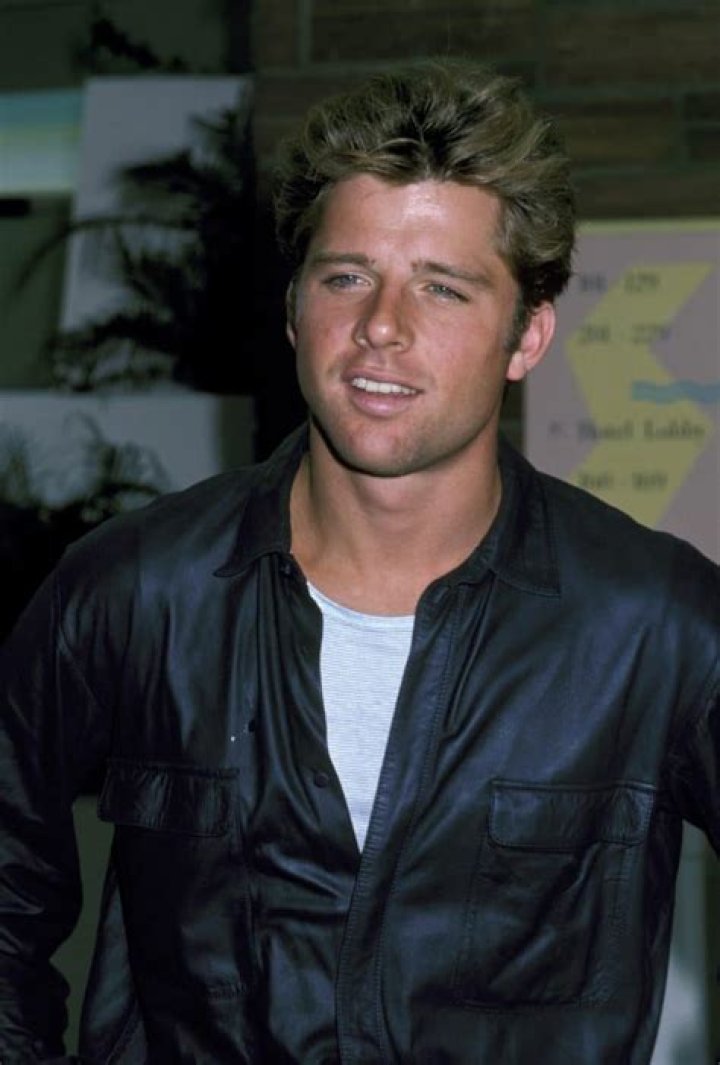 
Maxwell Caulfield’s Wiki: Net Worth, Wife Juliet Mills, Children 