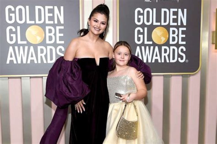 
Selena Gomez Teases Return to Instagram After Deleting App for Her Mental Health: ‘Can You Tell I’m Back?’ 