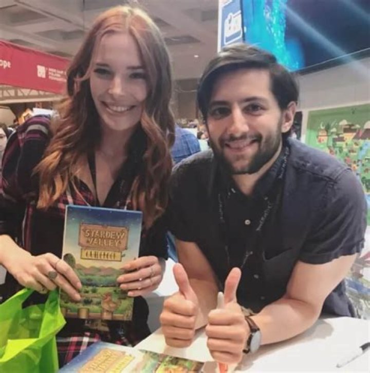 Typical Gamer Is In A Relationship With Content Creator Girlfriend Samara Redway Since 2015