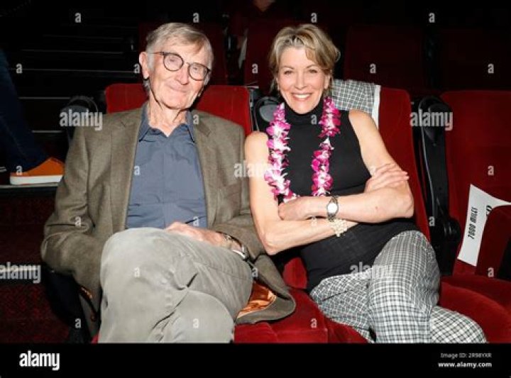 Wendie Malick Husband Richard Erickson And Married Life