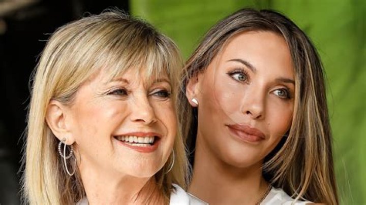 
Who is Chloe Rose Lattanzi? Meet Olivia Newton-John Daughter, Mother’s Death Cause 