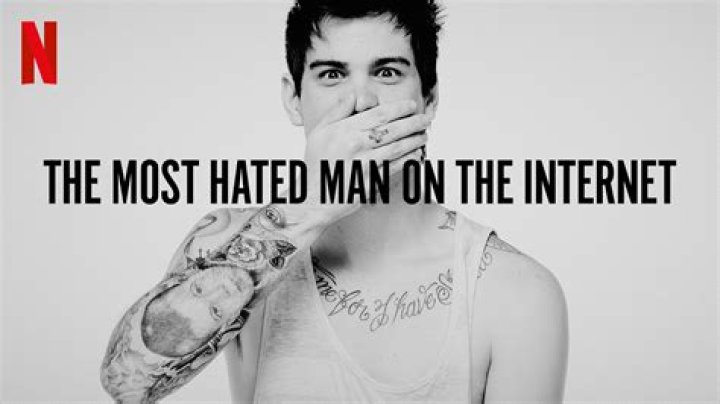 
Who Is Hacker Charles Evens? How Did He Help Hunter Moore ‘The Most Hated Man On The Internet’? 
