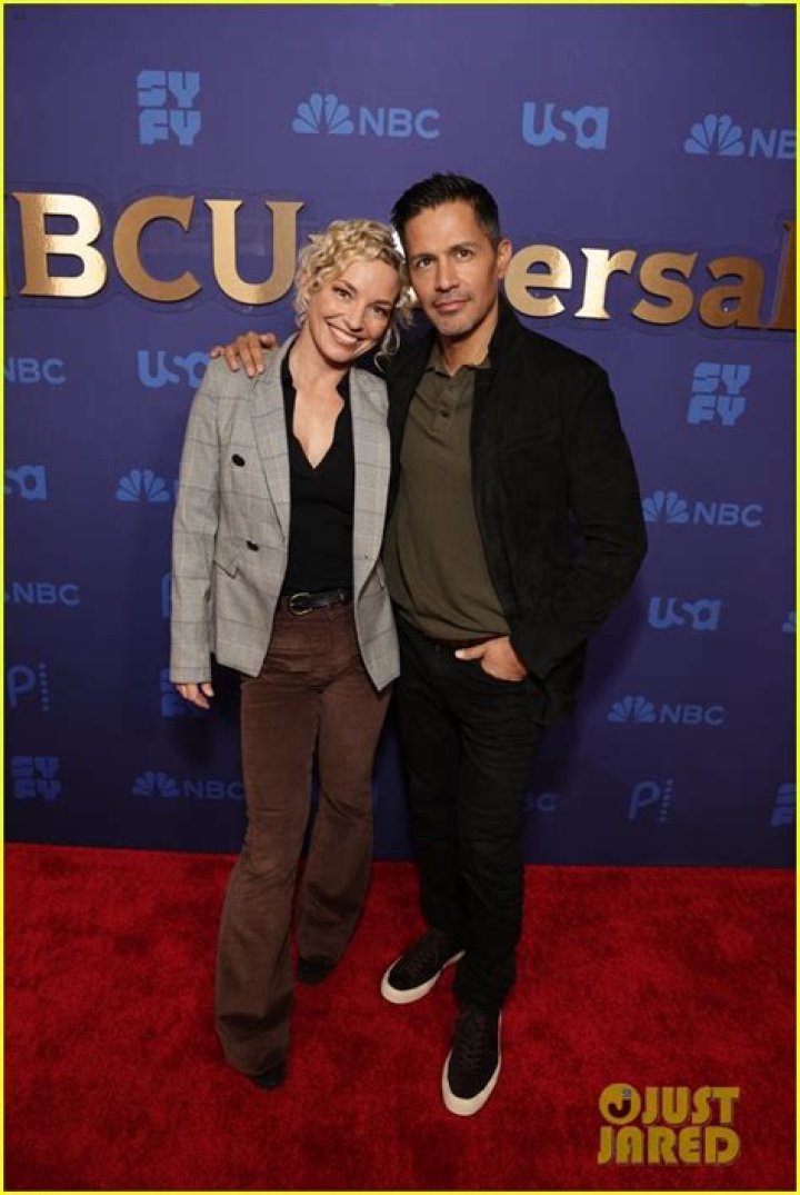 
Who Is Perdita Weeks Husband? Rumored To Be Married To Kit Frederiksen 